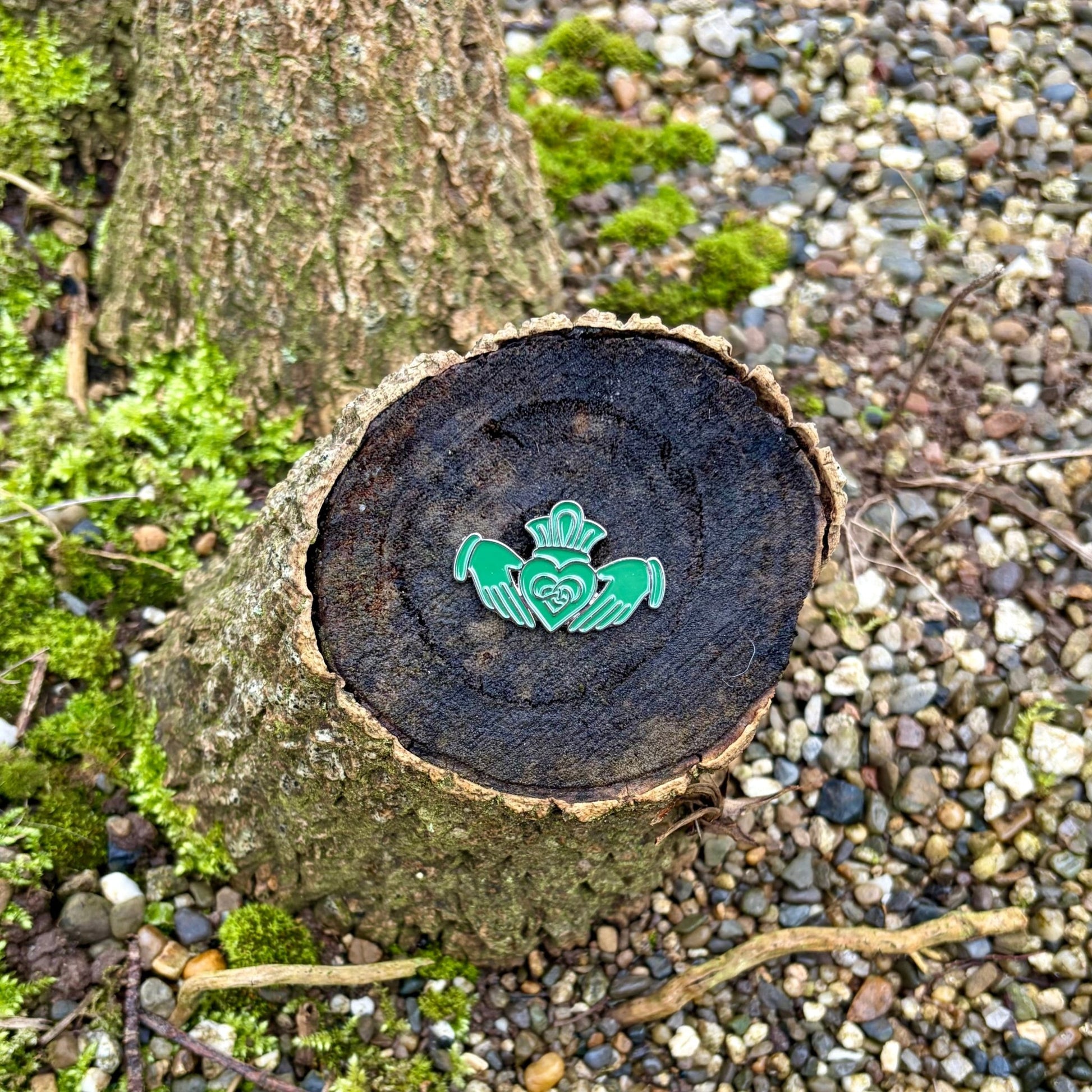Claddagh Pin Badge - GaelMade